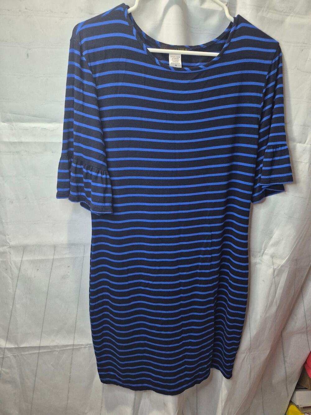 Trixie +Lulu  Size M above  knee Dress. Color blue.